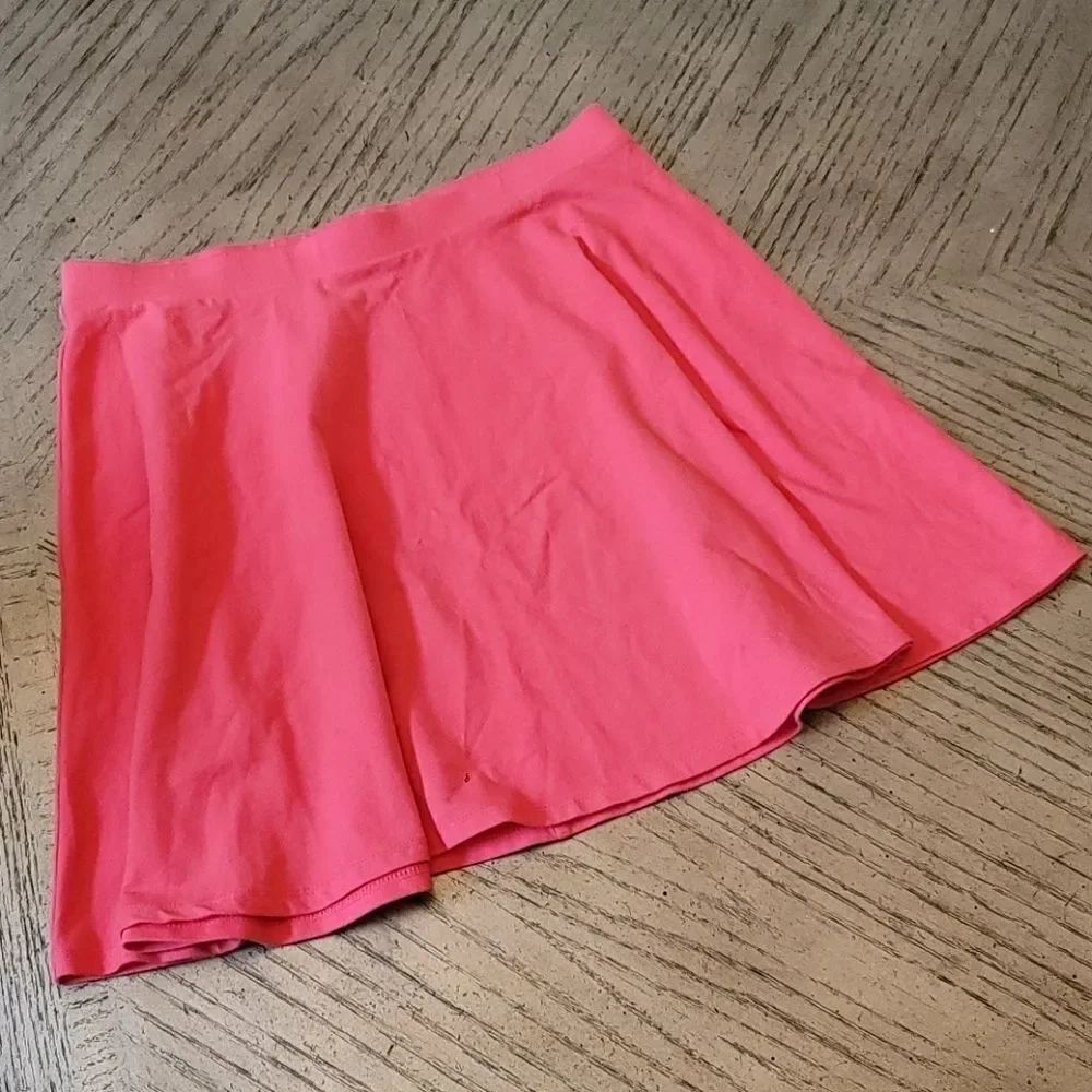 Forever 21 coral skirt size L